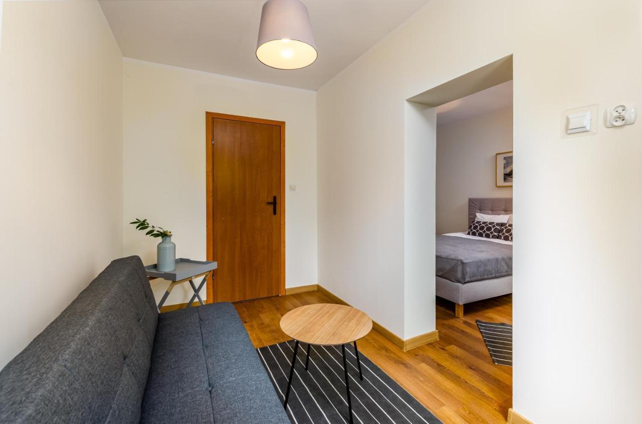 Osrodek Wypoczynkowy Karolina Apartment Стегна Екстериор снимка