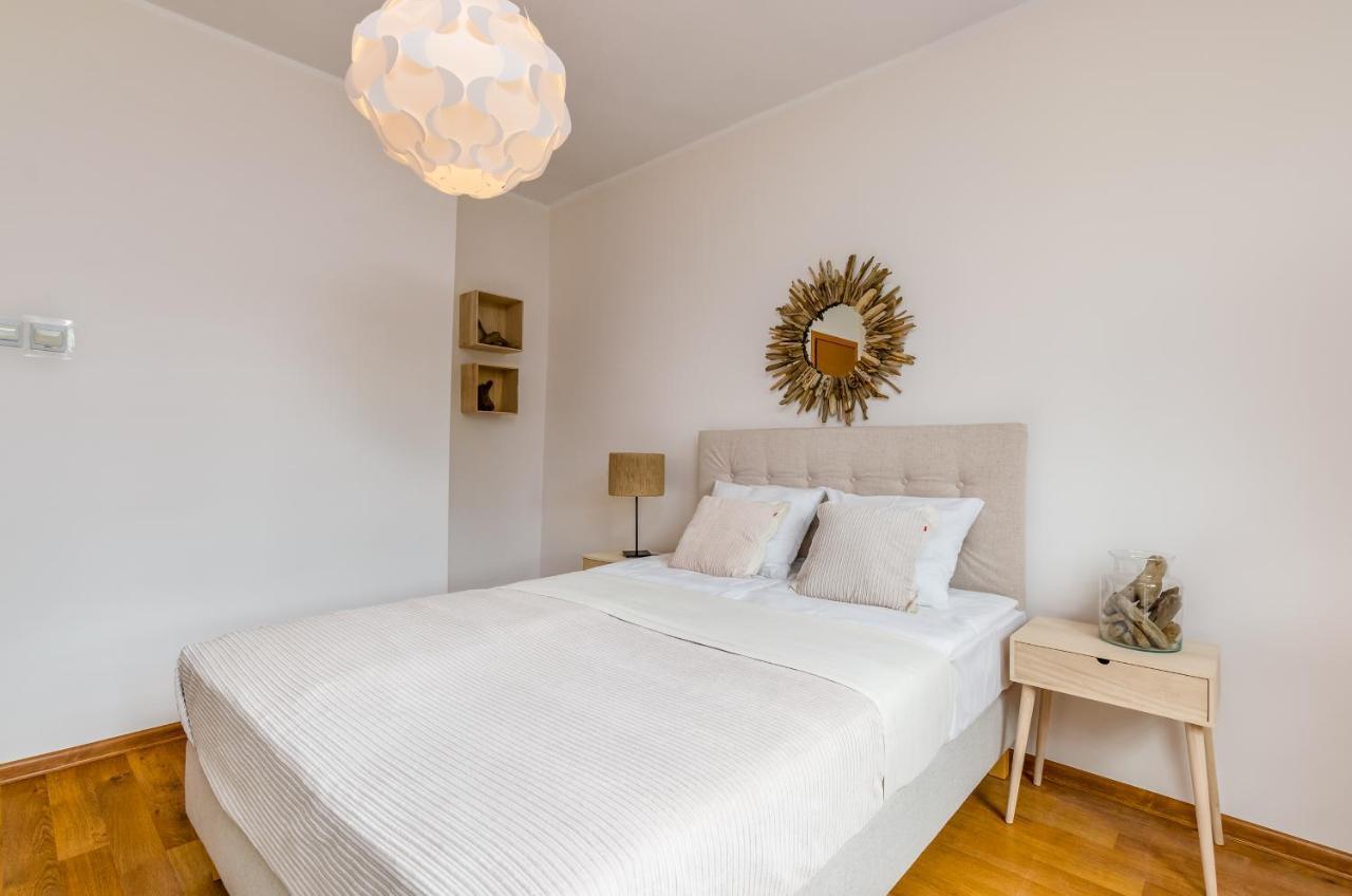 Osrodek Wypoczynkowy Karolina Apartment Стегна Екстериор снимка